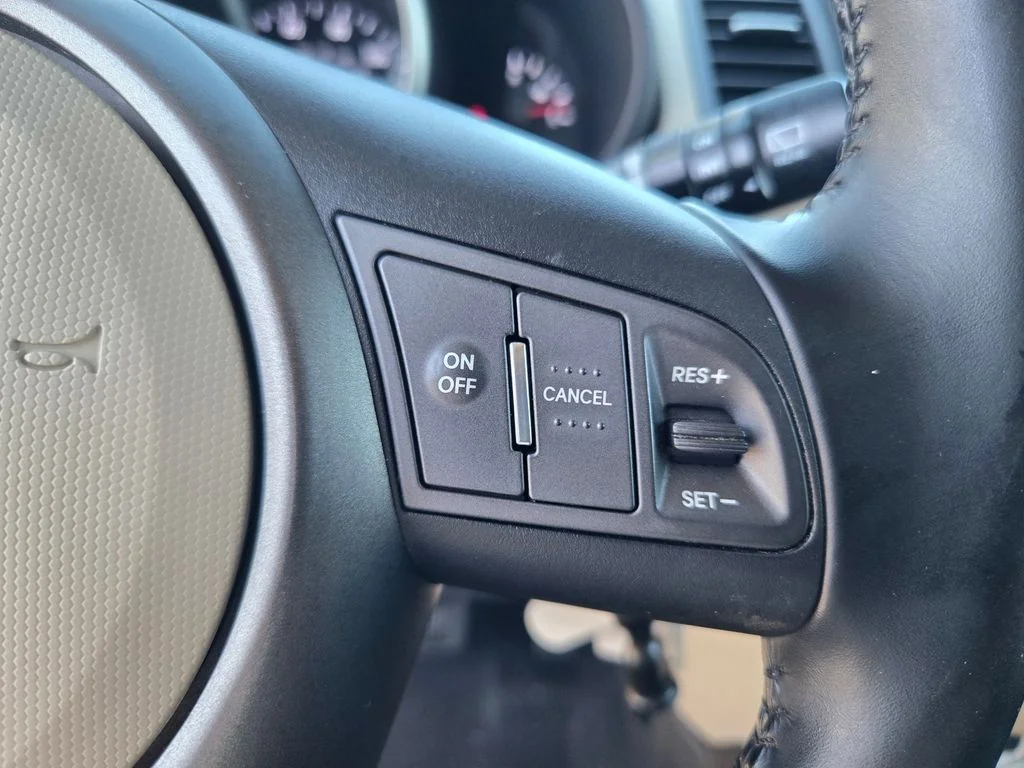 Used 2013 Green Kia Exclaim image 24