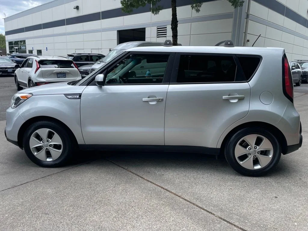 Used 2016 Bright Silver Kia Base image 6
