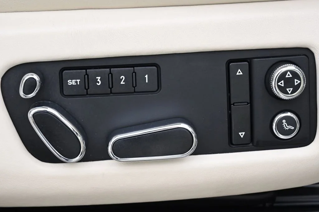 Used 2017 Silver Bentley V8 S image 17