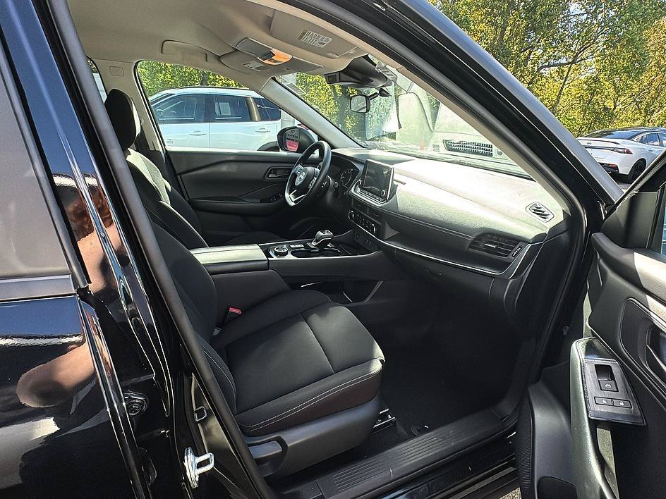 Certified Used 2024 Super Black Nissan S image 22