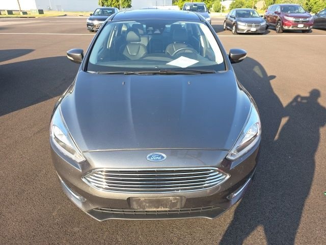Used 2017 Magnetic Ford Titanium image 7