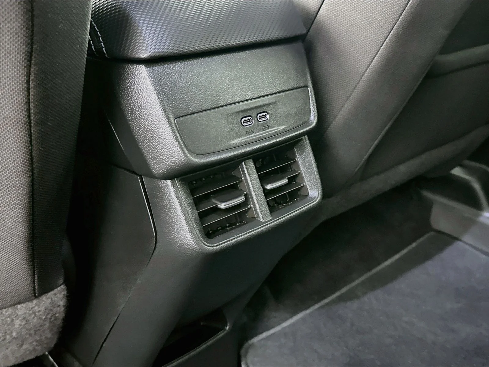 Used 2025 Sterling Gray Metallic Chevrolet LT image 26