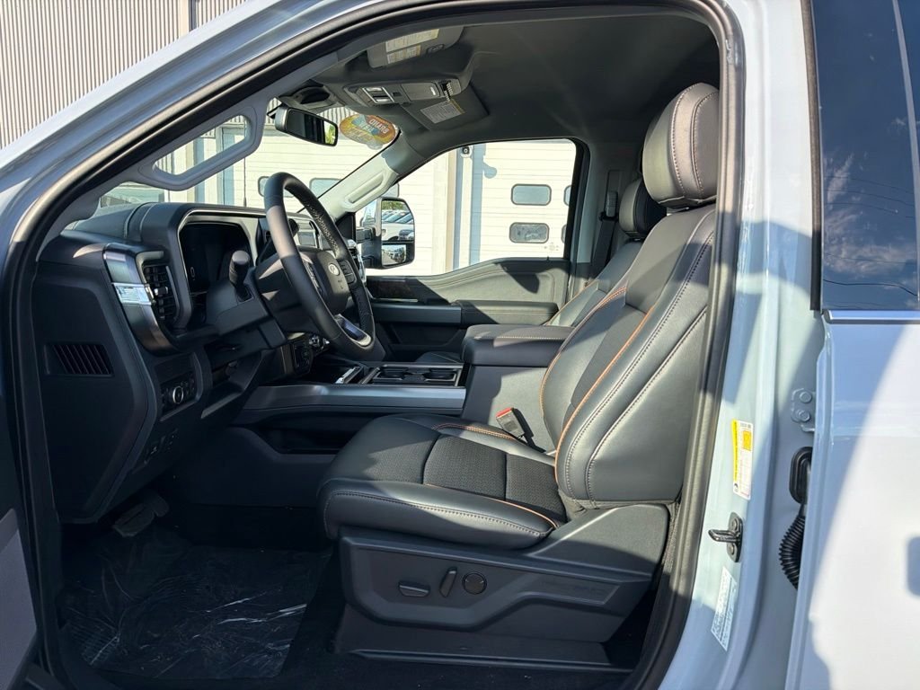 New 2026 Glacier Gray Metallic Tri-Coat Ford F-250® Lariat® image 25