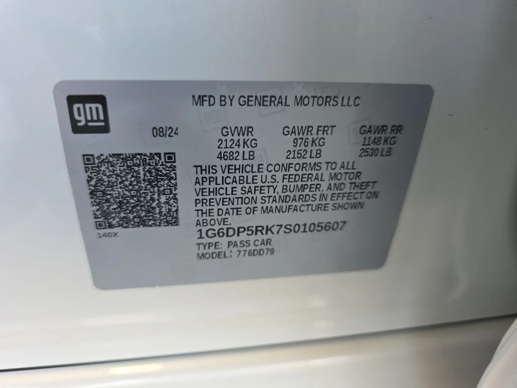 Used 2025 Crystal White Tricoat Cadillac Sport image 35