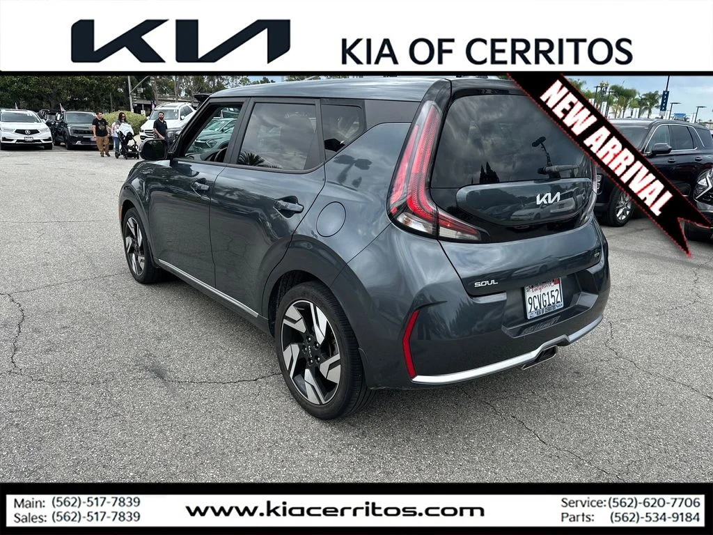 Used 2023 Gray Kia GT-Line image 3