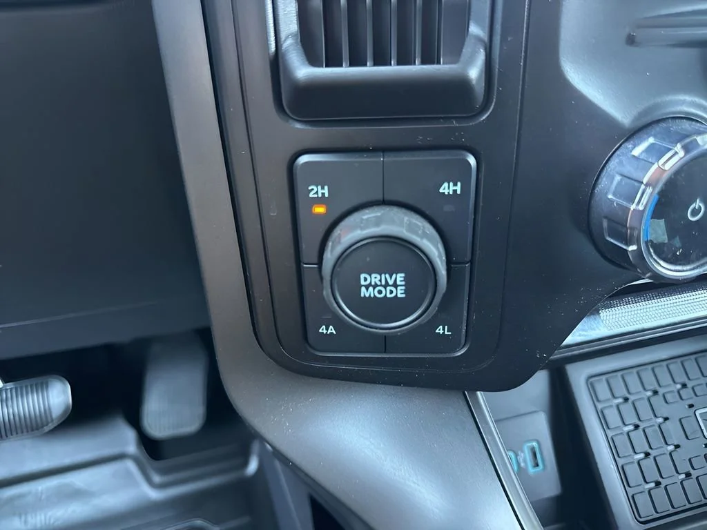 Used 2024 Black Ford LARIAT image 17
