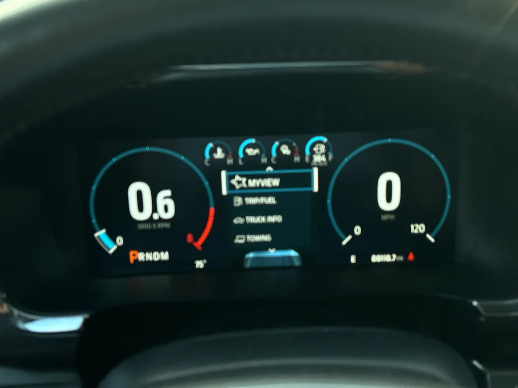 Used 2023 Agate Black Metallic Ford LARIAT image 17