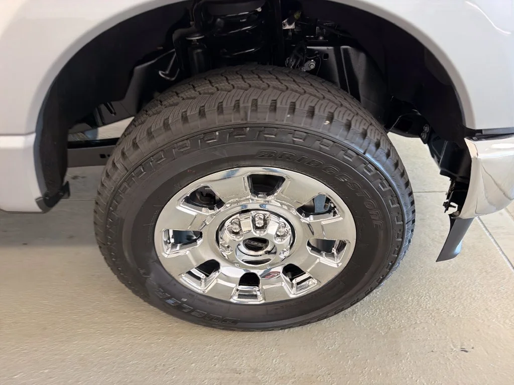 New 2027 Iconic Silver Metallic Ford F-250® Lariat® image 5