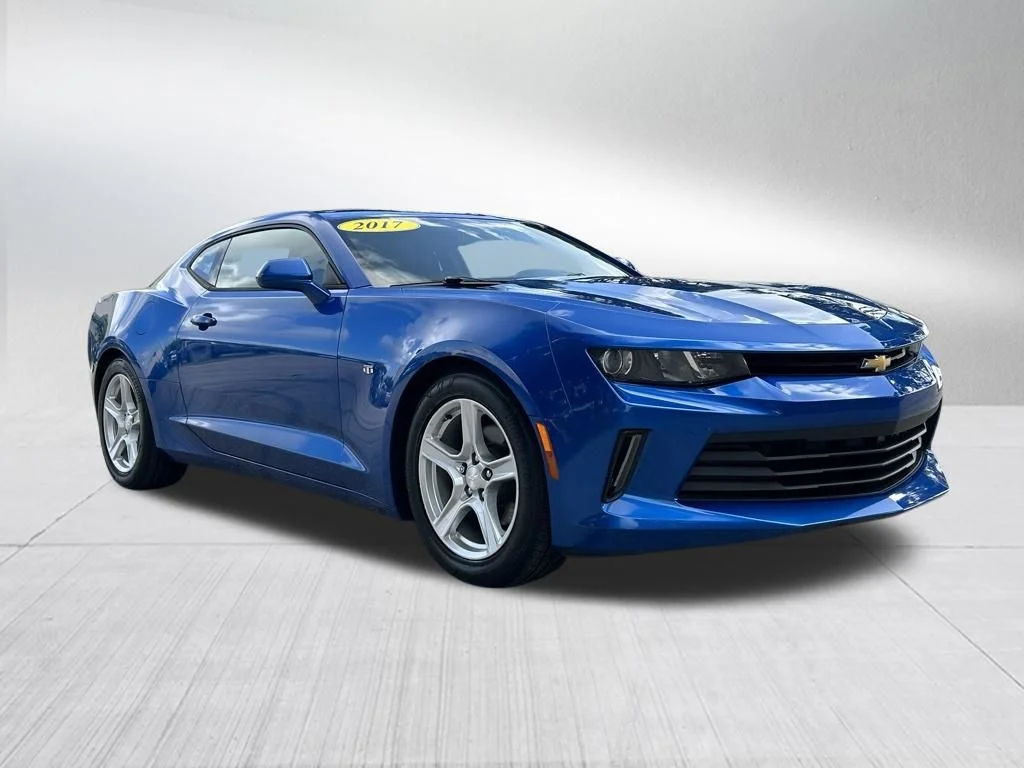 Certified Used 2017 Blue Chevrolet 1LT image 3