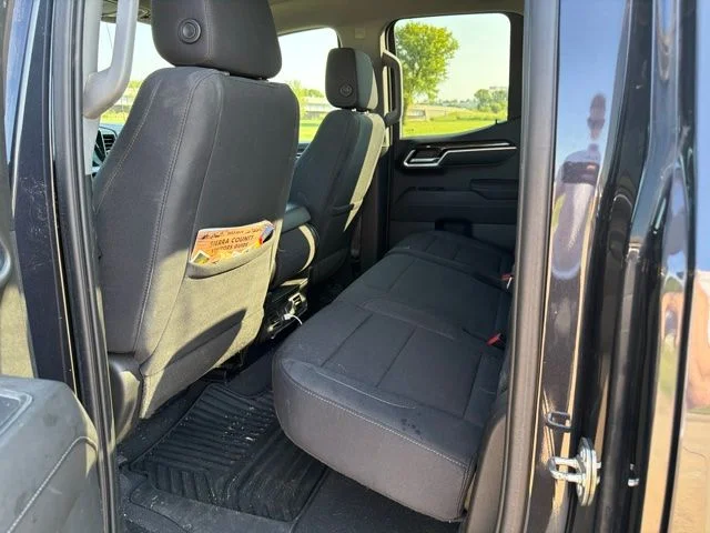 Used 2023 Gray GMC Elevation image 11