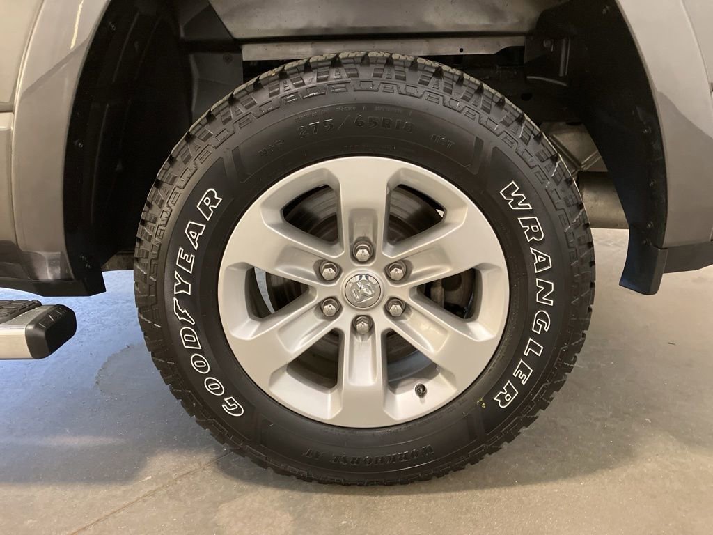 Used 2022 Granite Crystal Metallic Clearcoat Ram Laramie image 30