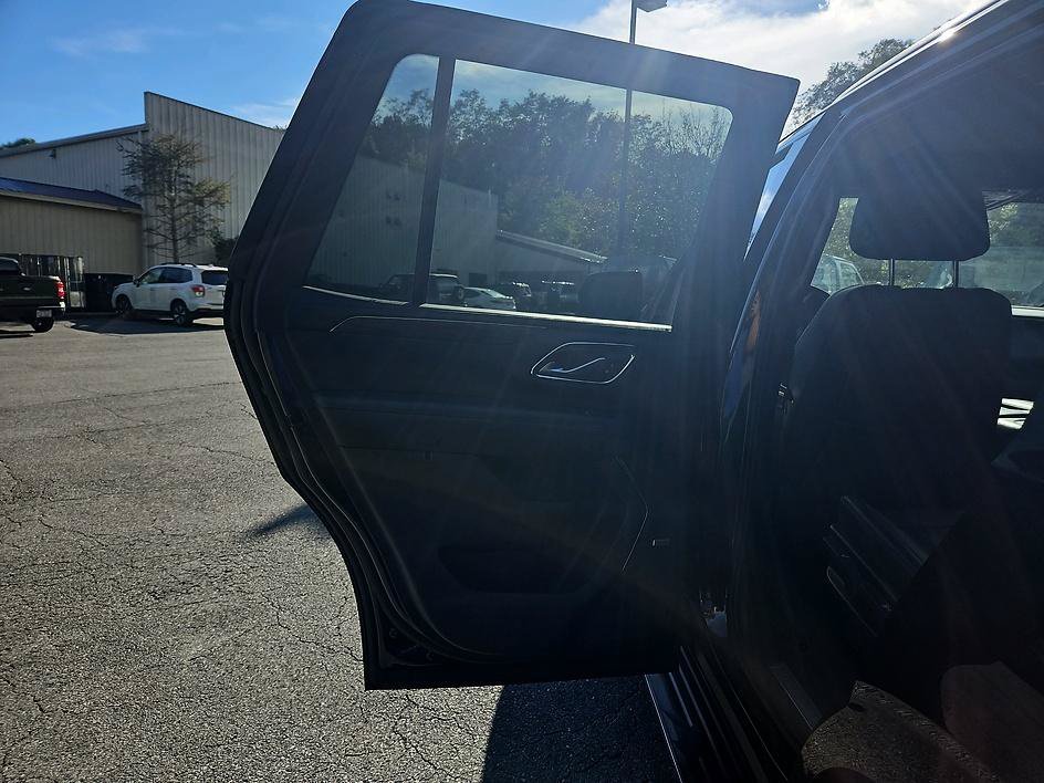 Used 2022 Black Chevrolet LT image 19