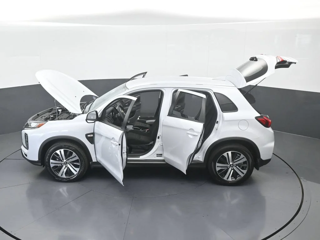 New 2027 White Diamond Mitsubishi 2.0 ES 2WD image 58