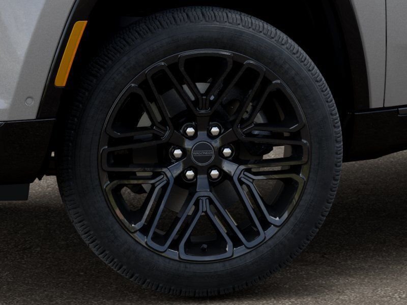 New 2026 Silver-Zynith Exterior Paint Jeep Limited Reserve image 8