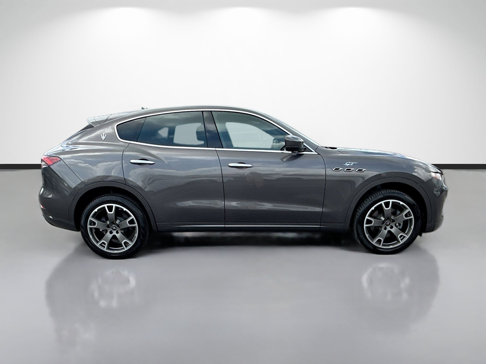 Used 2023 Grigio Maratea Metallic Maserati GT image 2