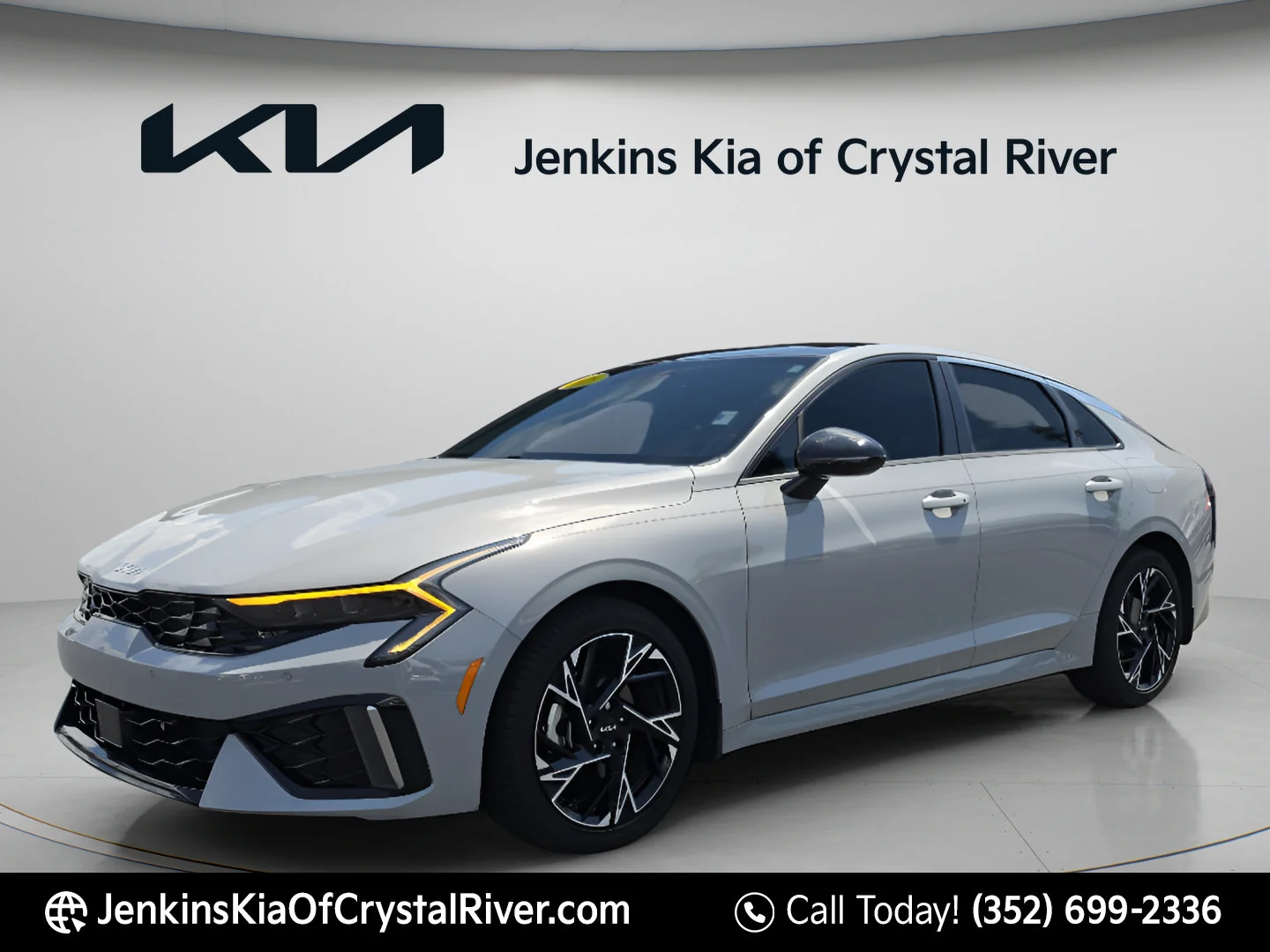 Used 2025 Wolf Gray Kia GT-Line image 10