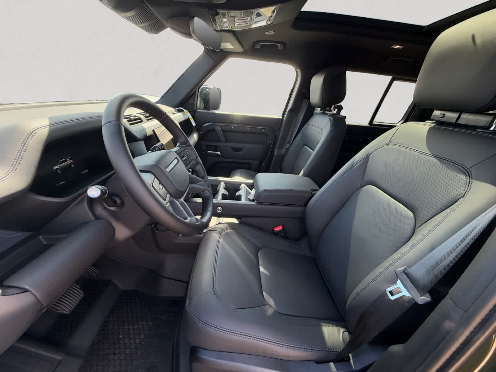 New 2026 GREEN Land Rover X-Dynamic SE image 9