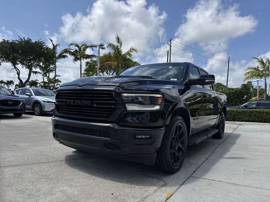 Used 2022 Diamond Black Ram Laramie image 31