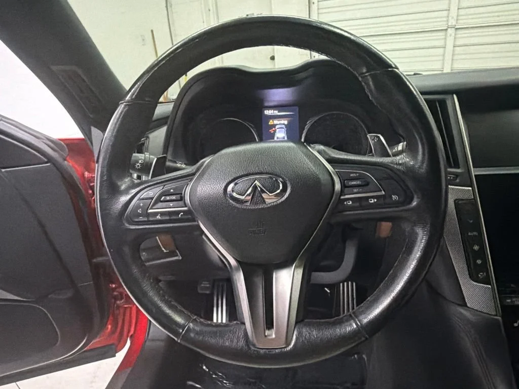 Used 2019 Red INFINITI Red Sport 400 image 16