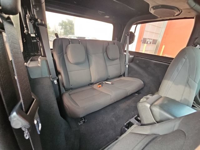 Used 2022 Black Jeep Sport S image 30