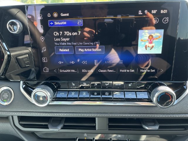 2026 Chevrolet Colorado photo 14 of 35