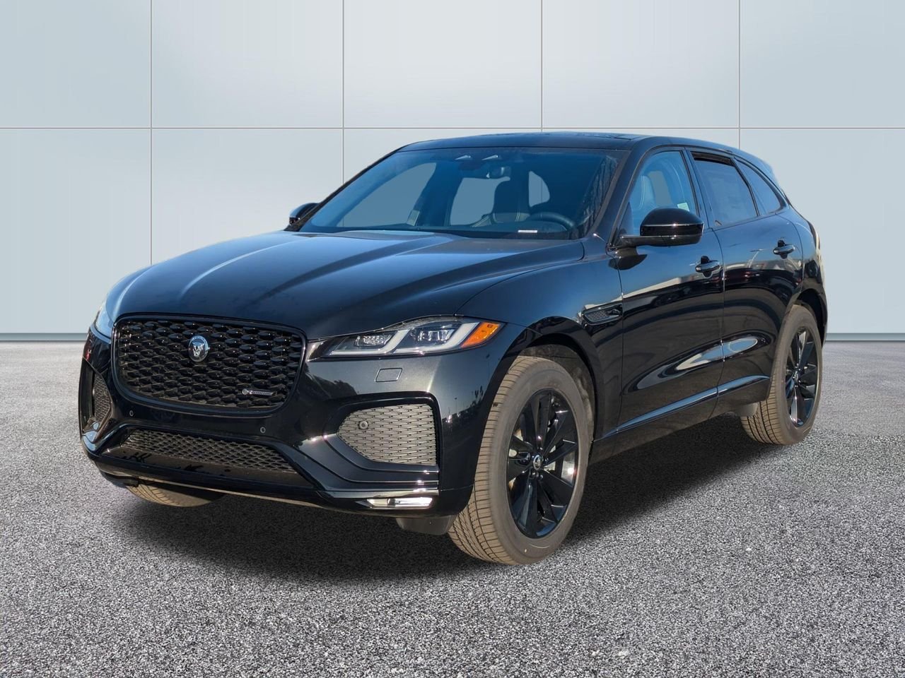 2025 Jaguar F-PACE R-Dynamic S
