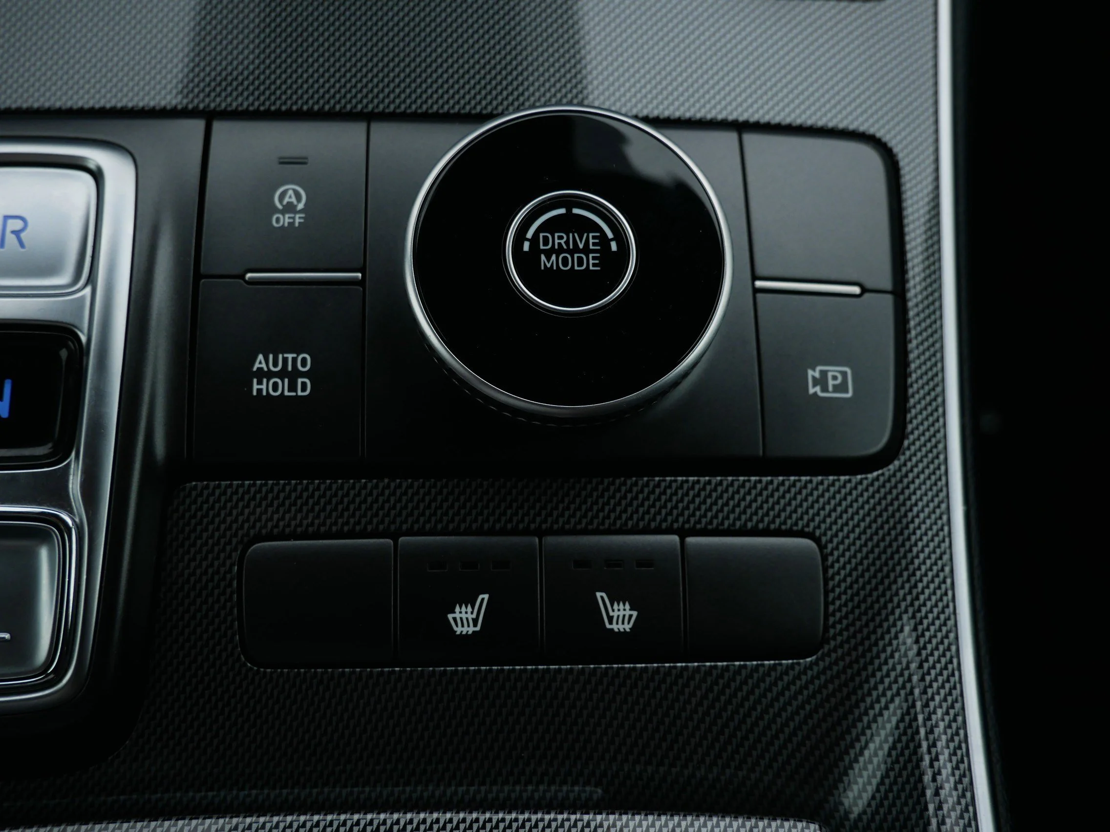 Certified Used 2022 Hampton Gray Hyundai SEL image 29