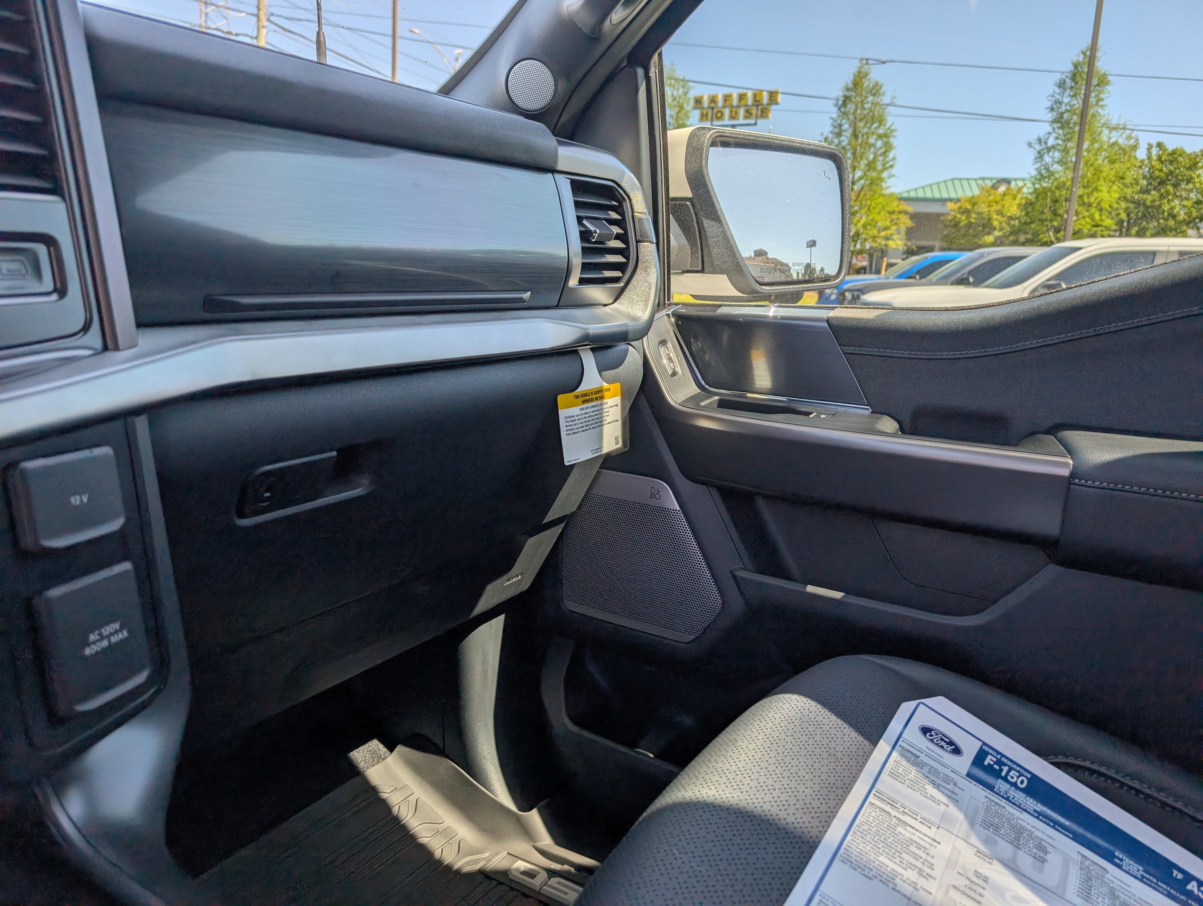 New 2026 STAR WHITE FORD Lariat image 31