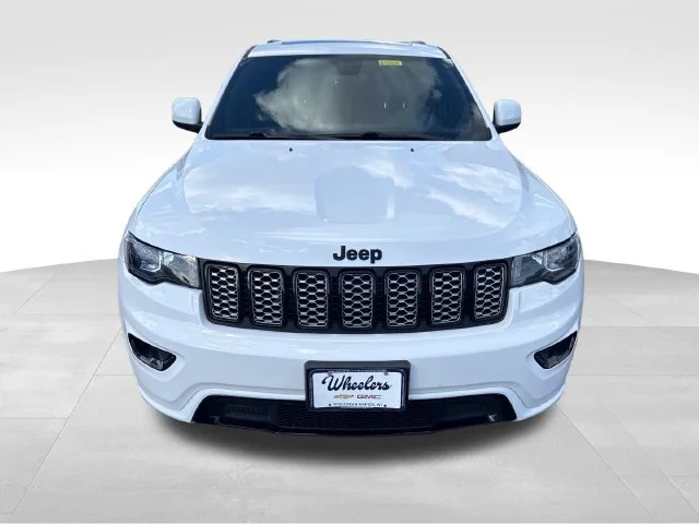 Used 2022 White Jeep Laredo X 4x4 image 9