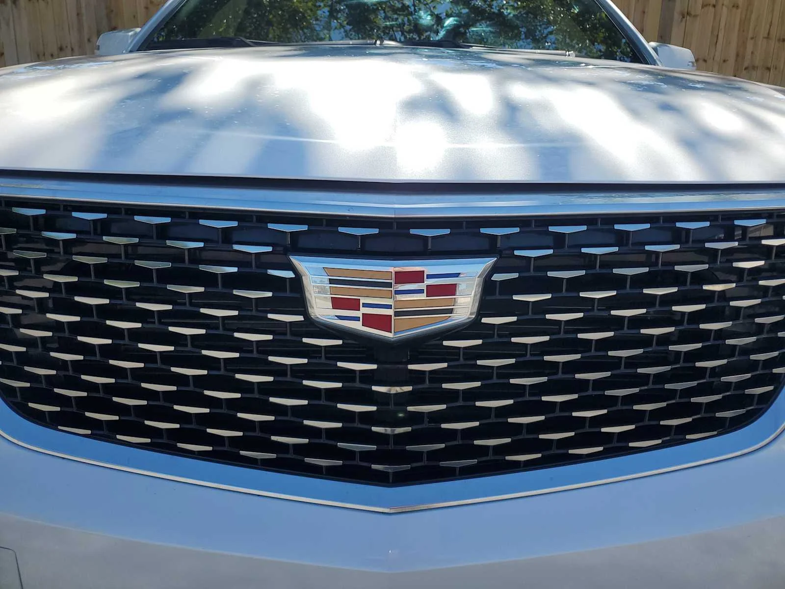 Used 2024 Crystal White Tricoat Cadillac Luxury image 9