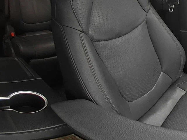 2025 Toyota Sienna Platinum - Photo 36