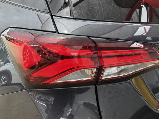 Used 2022 Gray Chevrolet Premier image 35