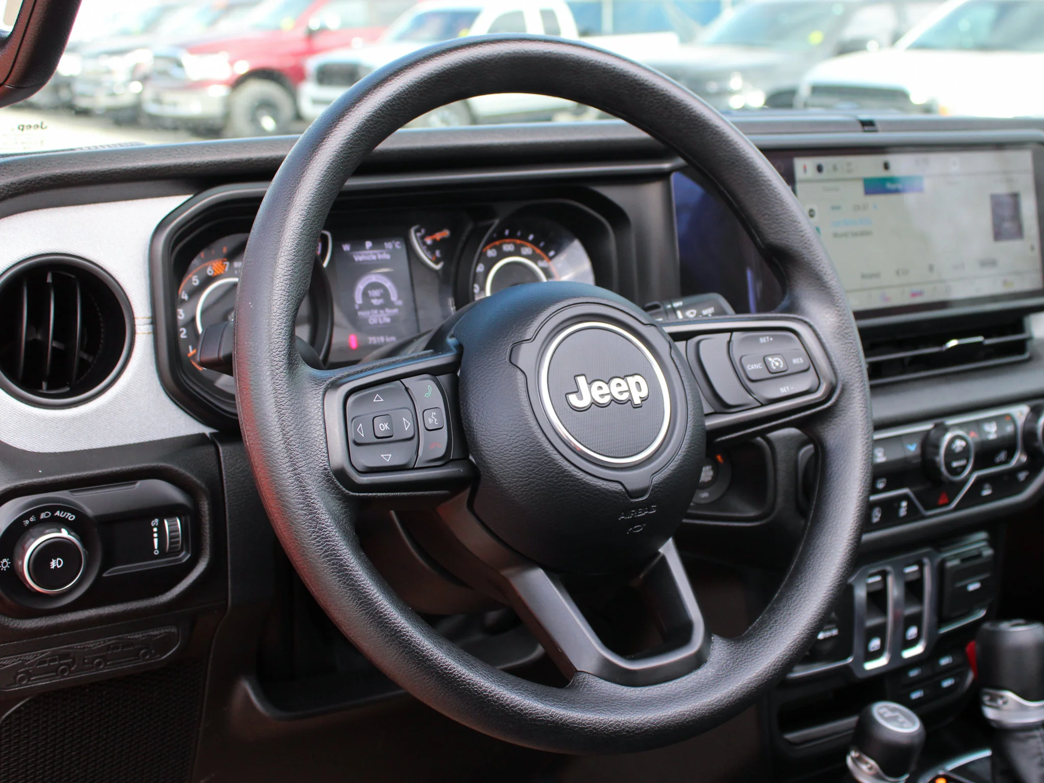 Certified Used 2025 joose Jeep Sport* 2 Door | Trailer Tow Group | Apple CarPlay | Backup Camera | Skid Plates | 12.3?inch display image 6