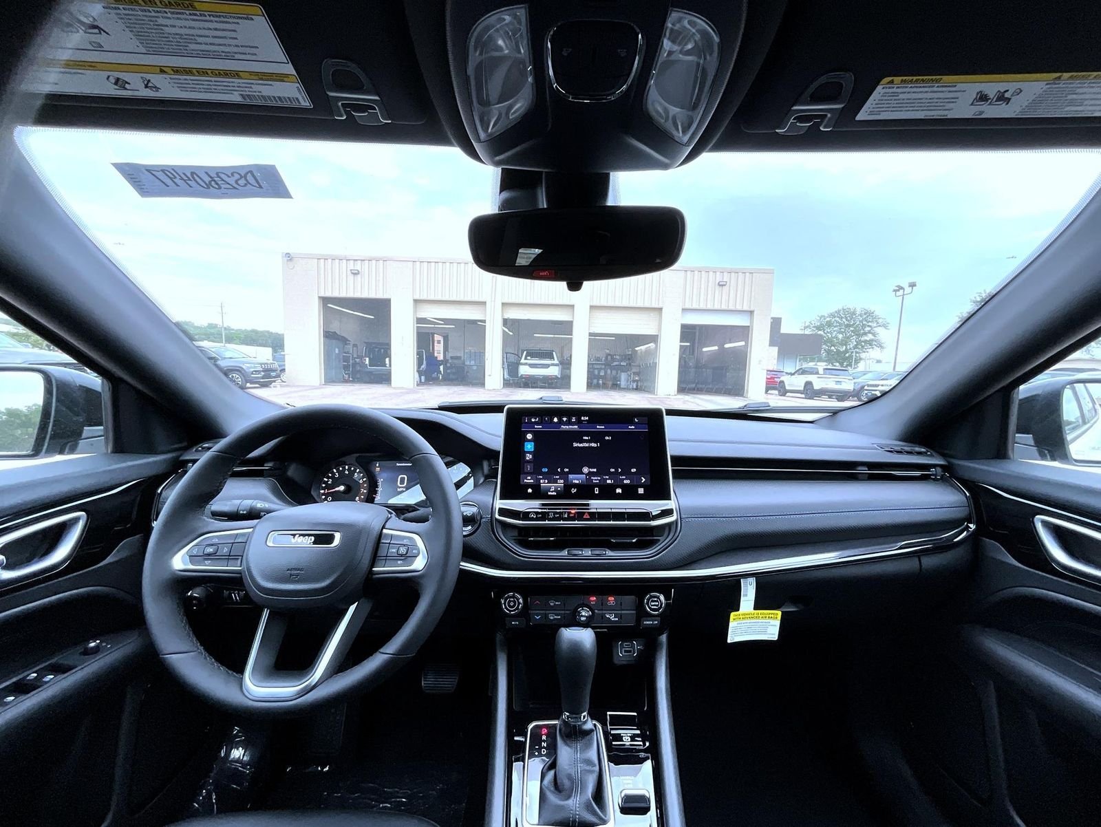 New 2026 Bright White Clearcoat Jeep Latitude image 10