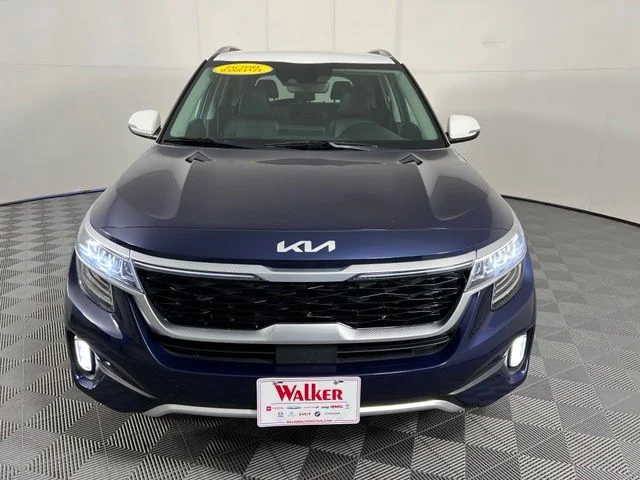 Used 2023 Blue Kia SX image 2