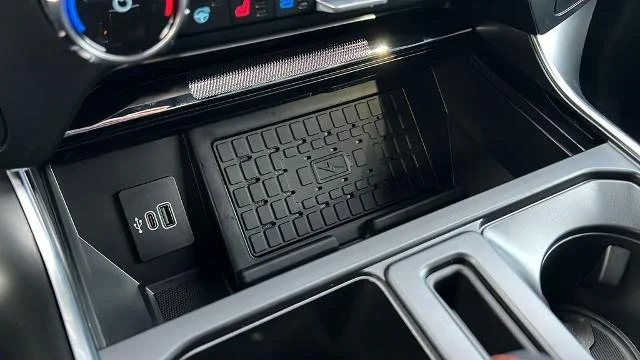 New 2026 Shelter Green Ford Raptor® image 41