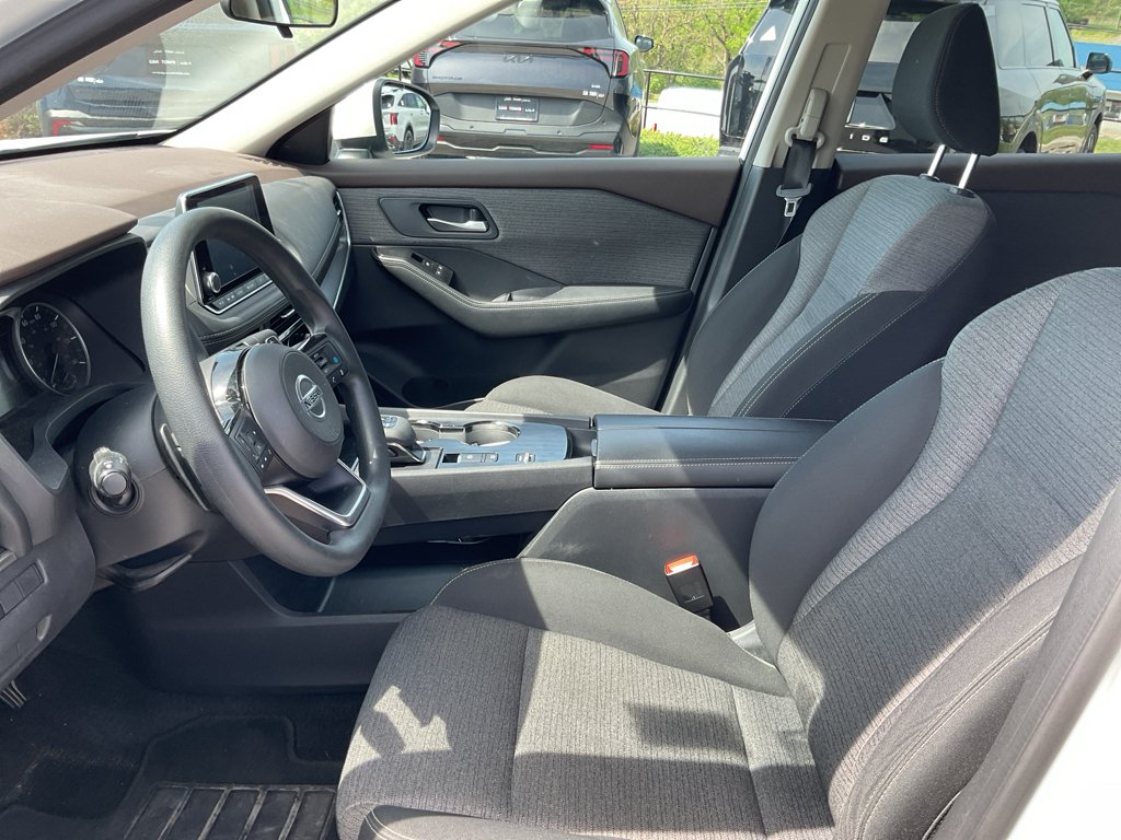Used 2021 Pearl White Tricoat Nissan SV image 20