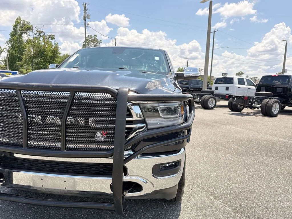 Used 2020 Steel Metallic Ram Laramie image 11
