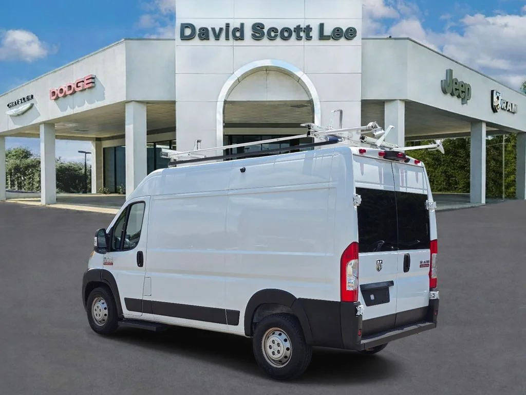 Used 2021 White Ram Base image 11