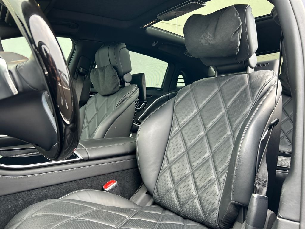 Certified Used 2024  Mercedes-Benz Maybach S 680 image 16
