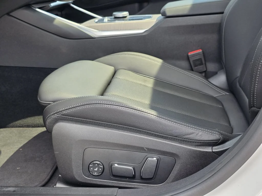 Used 2026 White BMW 330i NA xDrive image 22