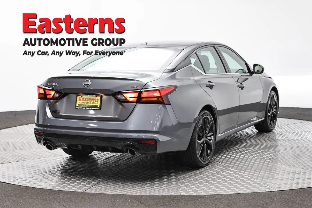 Used 2023 Gray Nissan 2.5 SR image 5