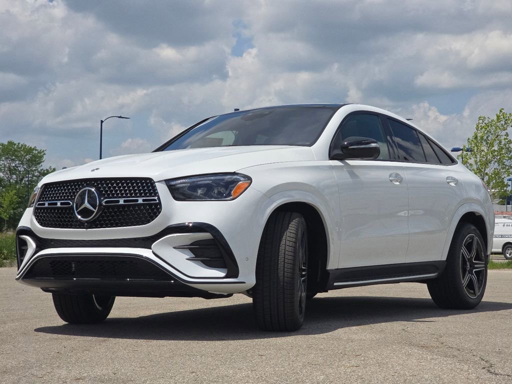 New 2026 MANUFAKTUR Moonlight White Metallic Mercedes-Benz GLE 450 Coupe image 52