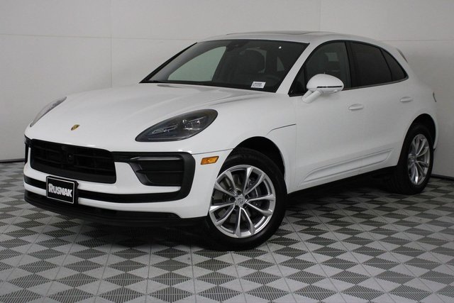 2026 Porsche Macan 