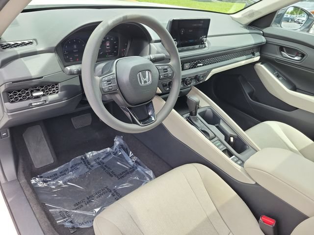 2025 Honda Accord SE - Photo 16