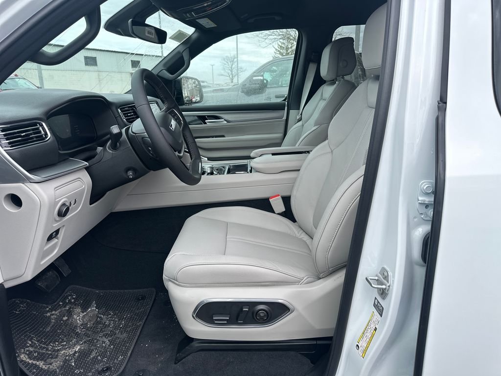 New 2026 White/off-white Jeep  image 12