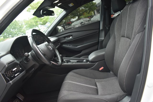 Used 2024  Honda Sport image 22