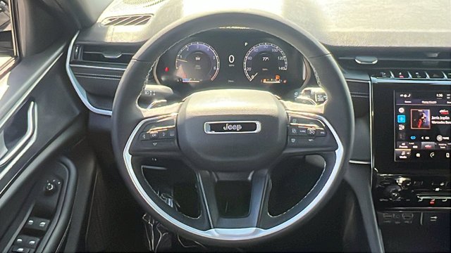 2025 Jeep Grand Cherokee Altitude - Photo 20