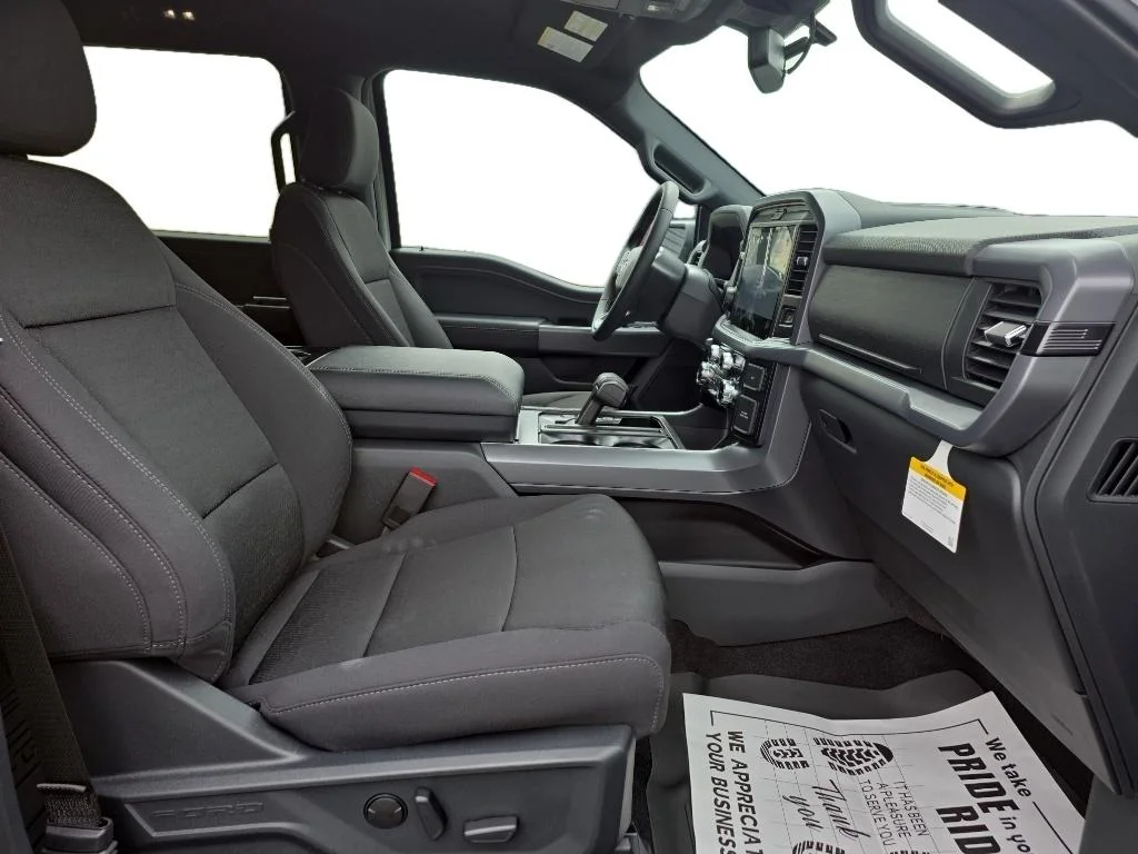 New 2026 Avalanche Ford XLT image 5