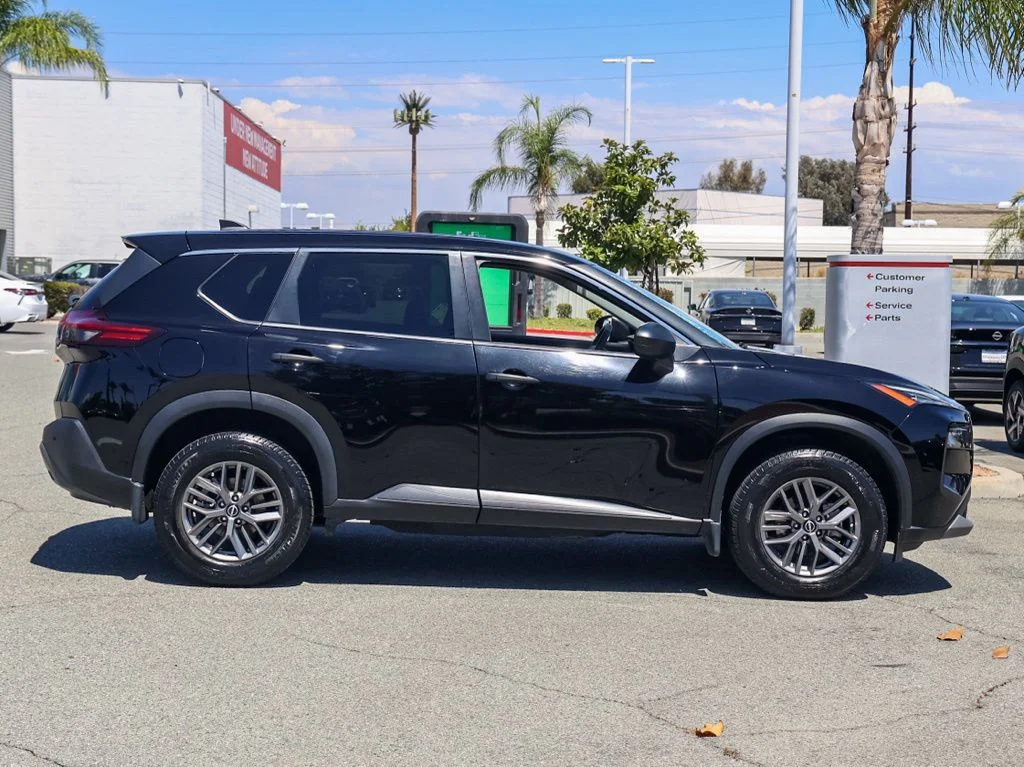 Used 2023 Black Nissan S image 2